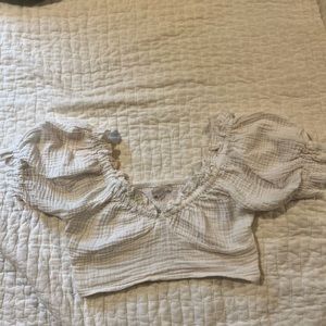 White boutique crop top